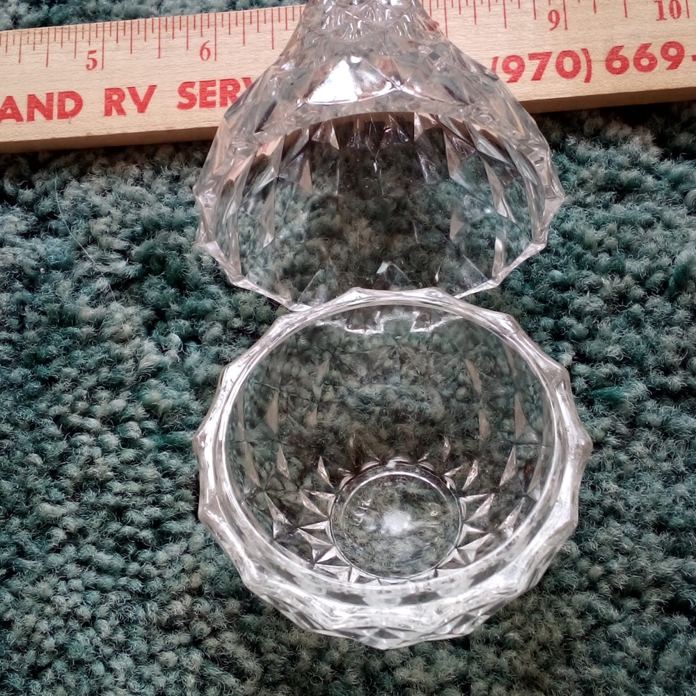 Glass Pear 🍐🍐 🍐 - Picture 2 of 5